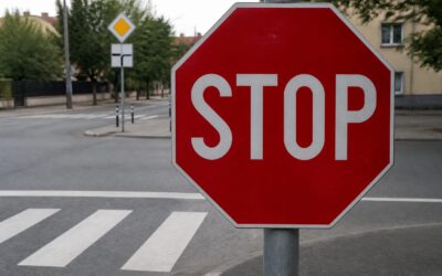 Permisul auto se suspendă automat la 15 puncte în 6 luni. Care sunt abaterile minore care duc cel mai rapid la acest prag?