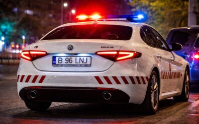 Patru răniți la Lugoj după o urmărire cu poliția. Un șofer a intrat pe contrasens și a provocat un accident grav