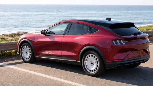 Vânzările Ford de vehicule electrice au scăzut cu 74,9% în iulie pe piața din SUA