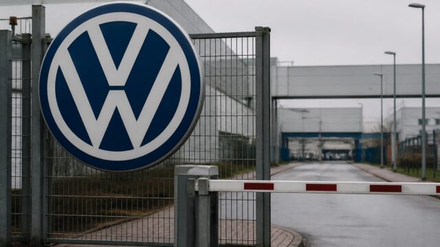 50.000 de concedieri la Volkswagen, pe masa conducerii. Costurile sunt cu peste 30% peste concurență 15 50.000 de concedieri la Volkswagen, pe masa conducerii. Costurile sunt cu peste 30% peste concurență
