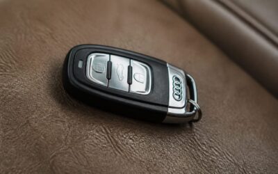 Copil român de 9 ani, prins conducând haotic un Audi Q7 în Marsilia, în timp ce tatăl ținea volanul cu o mână din dreapta