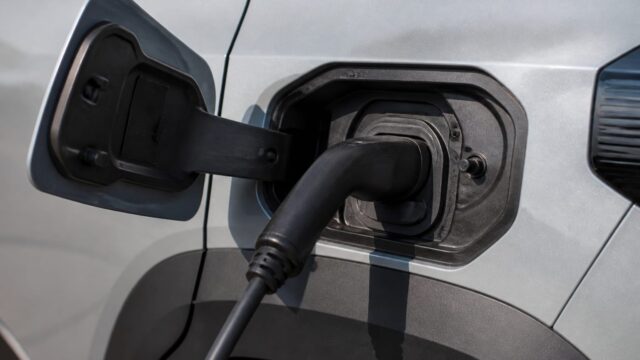 Dacia lansează un Spring complet redesenat, mai mare și de 80 CP. Mihai Bordeanu spune că e produsă în Europa