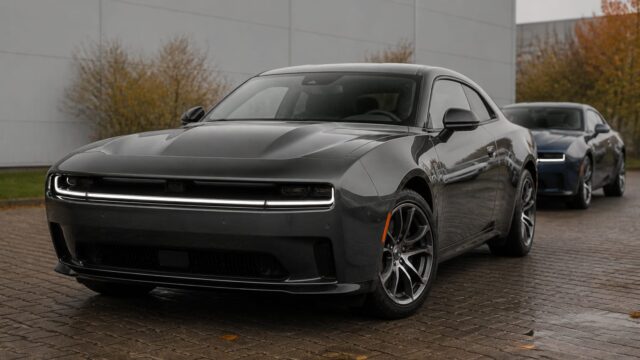 Dodge Charger ajunge oficial în Europa de la 66.000 de euro, cu versiune electrică și fără V8 HEMI