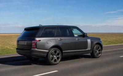 Jaguar Land Rover taie aproximativ 4.000 de posturi în următorii doi ani. Sunt vizate în principal birourile