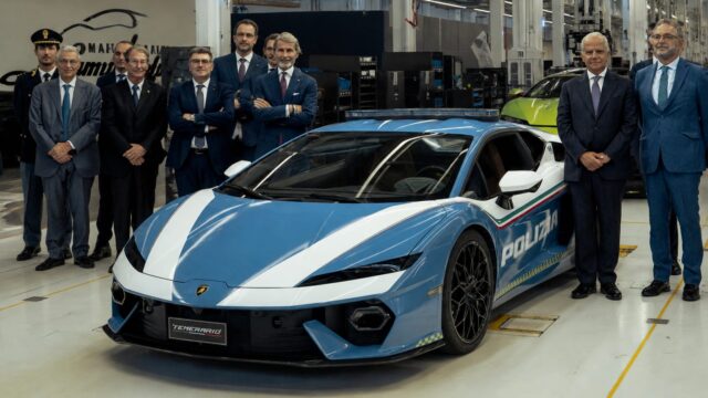 Lamborghini a livrat Poliției din Italia un Temerario de 907 CP pentru transportul de organe și urgențe medicale 15 Lamborghini a livrat Poliției din Italia un Temerario de 907 CP pentru transportul de organe și urgențe medicale