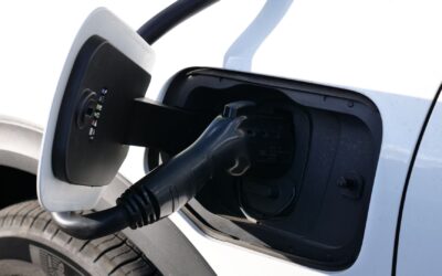 Noul Mercedes-Benz GLA intră în producție cu încărcare la 320 kW și trei versiuni electrice