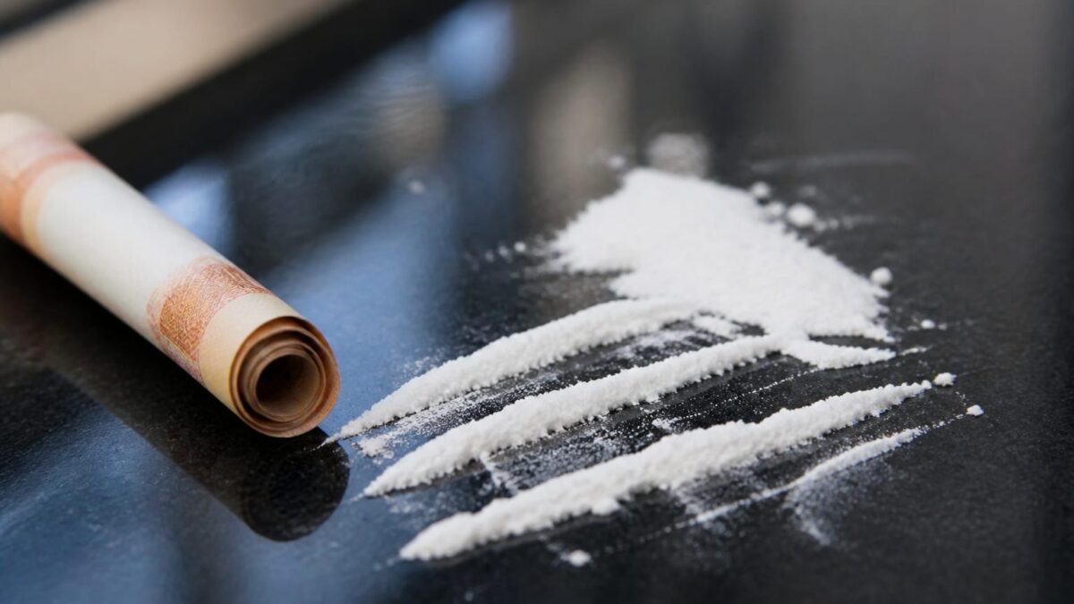 Un român de 37 de ani a fost oprit pe B303 fără permis și cu test pozitiv la cocaină. Cum s-a încheiat cursa