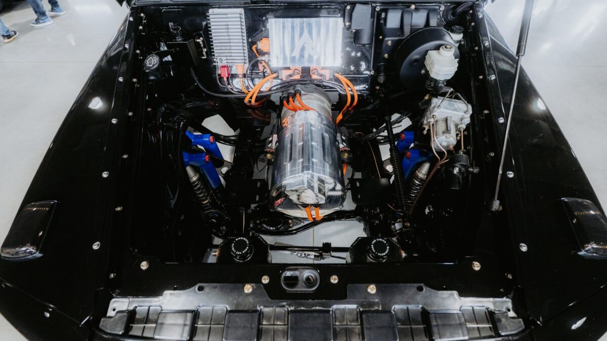 La electricele de performanță, răcirea decide cât timp păstrezi puterea, nu cifra mare din reclamă 1 La electricele de performanță, răcirea decide cât timp păstrezi puterea, nu cifra mare din reclamă