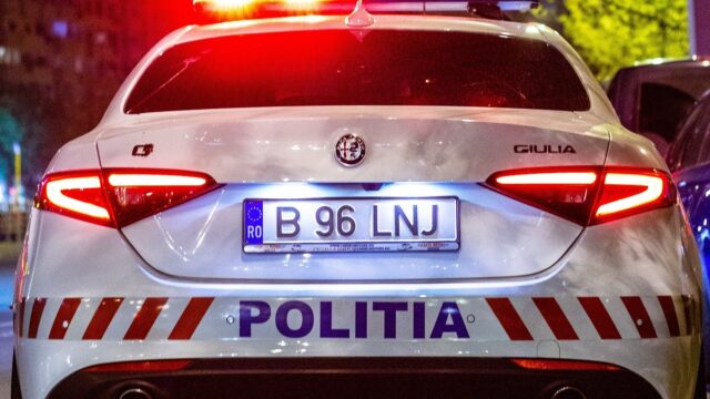 Un șofer prins cu 247 km/h pe A3 plătește 4.325 de lei și rămâne fără permis 120 de zile 2 Un șofer prins cu 247 km/h pe A3 plătește 4.325 de lei și rămâne fără permis 120 de zile