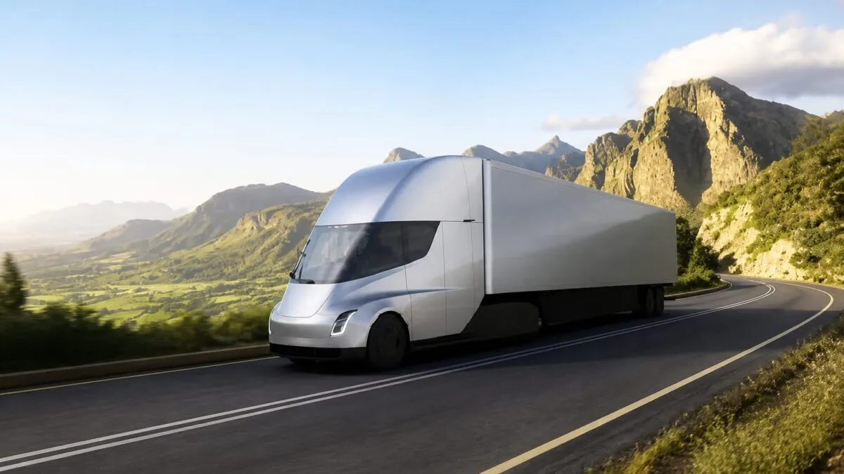 Tesla vrea să lanseze Semi în Europa după ani de amânări. Săptămâna viitoare anunță specificațiile