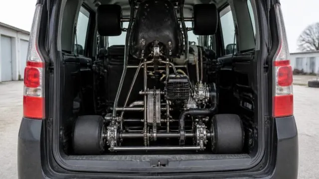 Toyota a lansat GR Kart la echivalentul a 2.495 de dolari. Încape într-un monovolum și costă mult sub un pachet comparabil