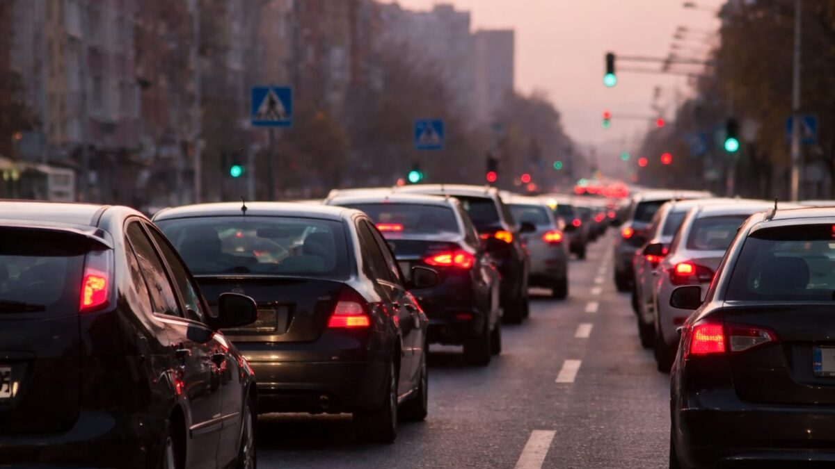 Amendă de 4-5 puncte la Brașov pentru trusa sau extinctorul expirate. Ce trebuie verificat