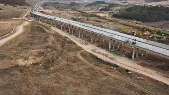 Proiectantul A3 Ploiești-Brașov a primit penalități de 4 milioane de lei pentru întârzierea studiului