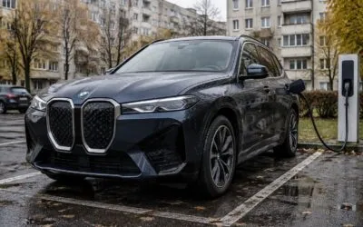 BMW pregătește iX7, primul său SUV electric cu trei rânduri de scaune, pentru vârful gamei