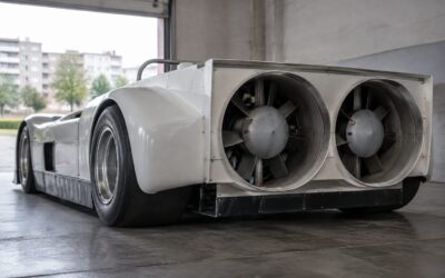 Chaparral 2J folosea două ventilatoare pentru aderență încă din 1970, cu opt ani înainte de Brabham