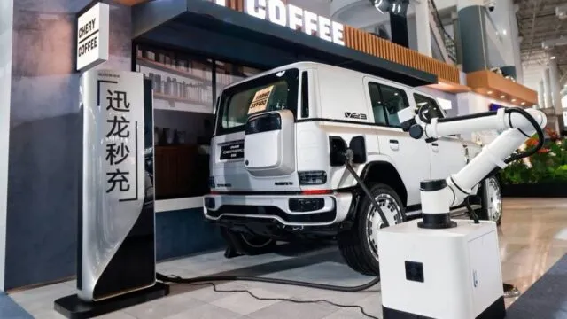 Chery anunță 100 de stații Volt-dragon în China și promite autonomie de 500 km după cinci minute la priză