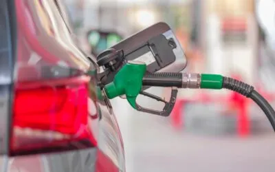 Cum se reduce consumul de carburant și de ce trecerea de la 100 la 120 km/h poate însemna cu 20% mai mult