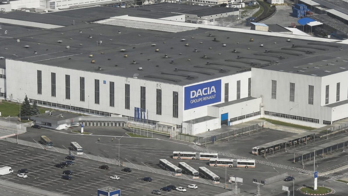 Dacia nu a decis dacă viitoarele Duster și Bigster vor fi fabricate la Mioveni