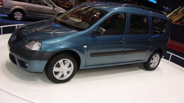 Dacia aduce Spring și Striker la Paris, cu producția repartizată în Slovenia și Turcia