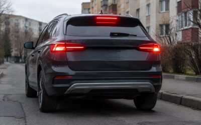 Ce dotări sunt obligatorii la autoturismele noi din 7 iulie 2026 și ce presupune semnalizarea frânării bruște