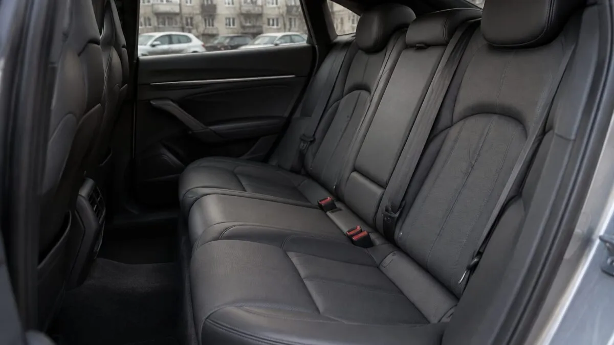 Ferrari Luce pornește de la 560.800 de dolari, cu 80.000 de dolari sub estimarea inițială