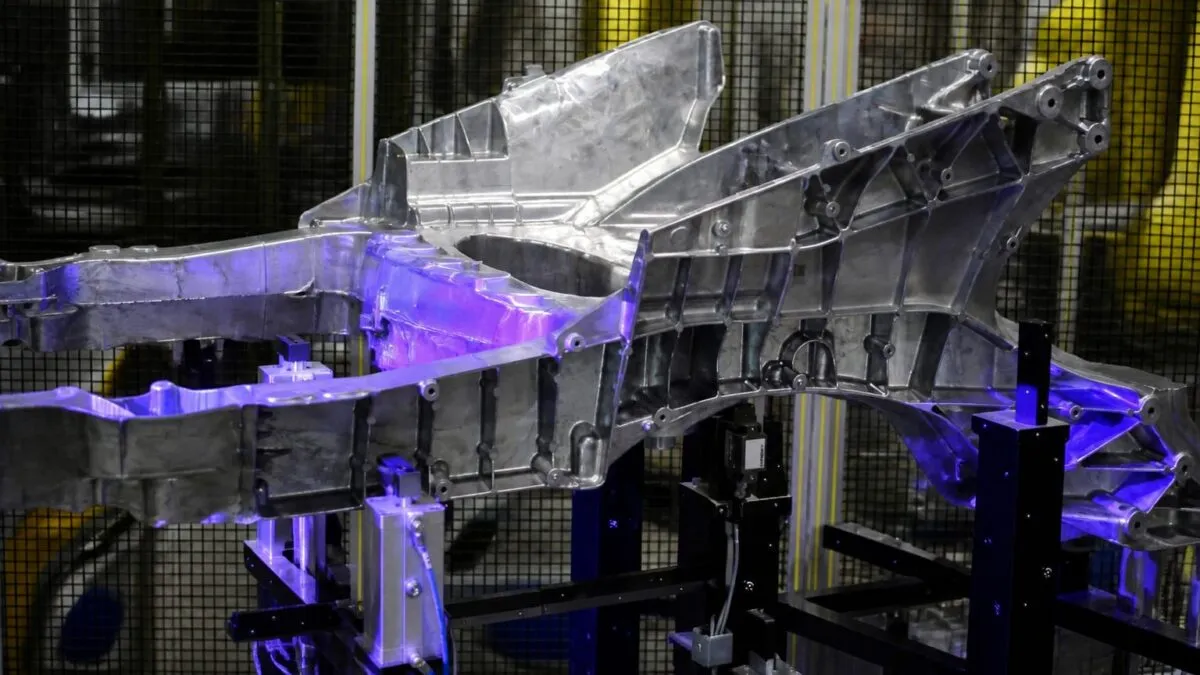 Ford vrea să coboare Fathom la 29.945 de dolari folosind două piese turnate în loc de 146