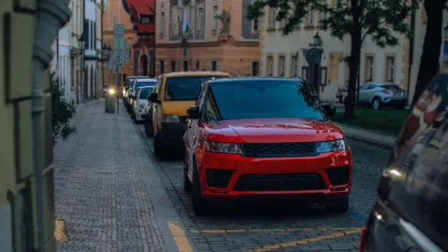 Impozitul auto pornește de la tranșe de 200 cm³ în România. Ce se plătește anual în alte 10 țări europene
