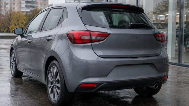 Franța și Germania vor să permită vânzarea unor mașini pe benzină și diesel după 2035