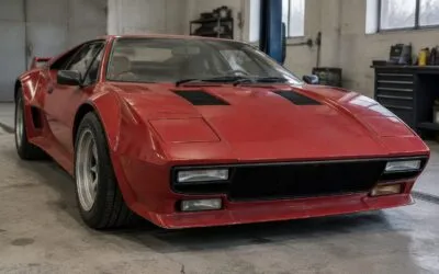 AC Motorsport readuce forma Ferrari 308 într-o sportivă nouă de 950 kg, cu motor V8 și cutie manuală