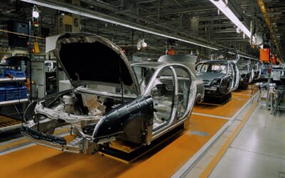 Renault ar putea fabrica 300.000 de mașini mai puțin în Europa dacă țintele de emisii pentru 2030 rămân rigide