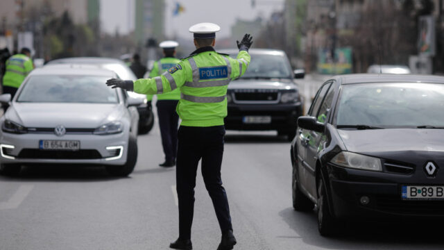 Poliția Rutieră poate reține talonul pentru anvelope uzate peste limita legală, lumini neomologate și zgomot peste limita legală
