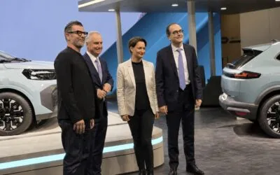 Renault ia în calcul electrice cu autonomie extinsă, fără să mizeze pe hibridele cu încărcare la priză