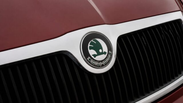 Skoda Octavia va avea un sistem hibrid fără încărcare la priză, cu 135 sau 170 de cai putere
