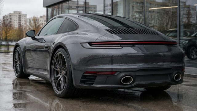 Porsche exclude versiunea electrică a viitorului supercar, invocând lipsa cererii 15 Porsche exclude versiunea electrică a viitorului supercar, invocând lipsa cererii