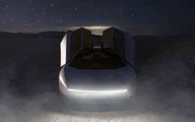 Tesla Roadster a sărit peste cinci vehicule cu propulsoare SpaceX și ar intra în producție în 2028
