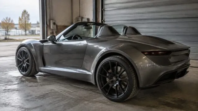 Noul Tesla Roadster promite mai puțină autonomie decât prototipul din 2017